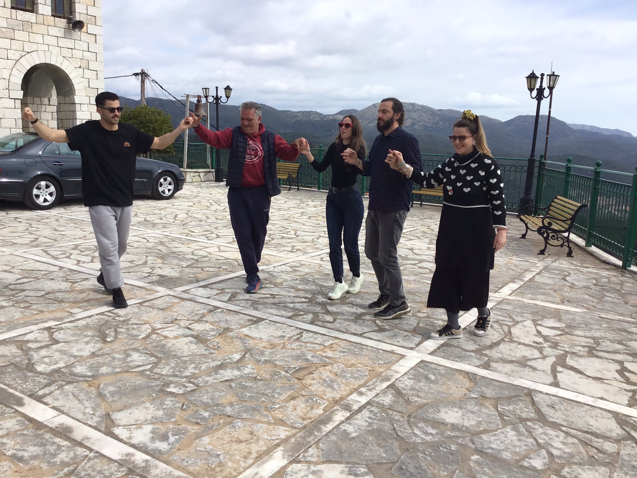 ΠΑΣΧΑ 23ΠΡΟΕΔΡΟΣ