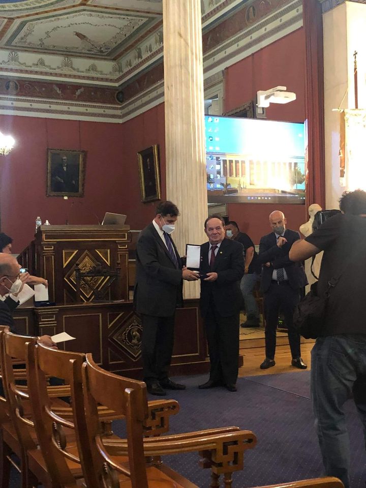 Αλούπης με πρύτανη